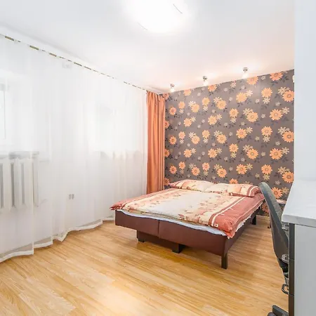 Pod Różą Wiatrów-2
